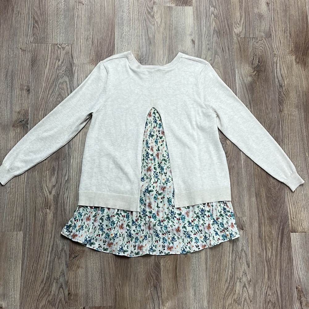Open Back Blouse - Picture 6 of 6